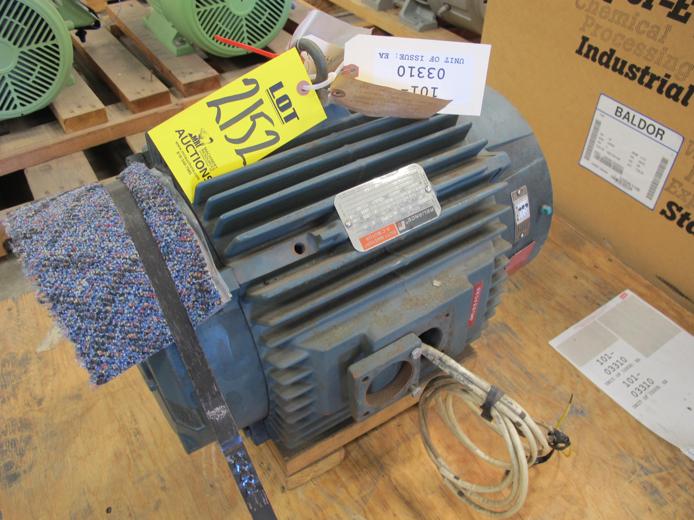 MOTOR, ELECTRIC TYPE, 30 HORSEPOWER, 460VAC 3 PHASE ELEC RATING, 1775 RPM, 286TCZ FRAME, 37.8 AMPS, TEAO ENCLOSURE, 1.0 SERVICE FACTOR. 0.5KW, 480V SPACE HEATER, PART # 8YF881423 (W-44) LOADING & HANDLING FEE $15-